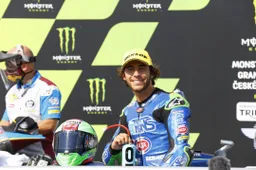 Moto2, Brno: Enea Bastianini, trionfo bis e leadership iridata