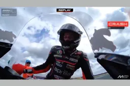 MotoGP, Bezzecchi perfetto e l'unico errore di un bravo ragazzo