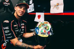 MotoGP: il "Casco per il Cuore" di Marco Bezzecchi per il GP Mugello