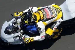 American Superbike: Yoshimura lavora con la Suzuki 2011