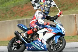 AMA Superbike Road Atlanta Gara 1: incredibile Blake Young