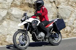 Il "Fun2Ride Tour" BMW fa tappa a Genova