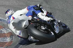 FSBK: BMW Motorrad France dopo Ledenon domina in campionato