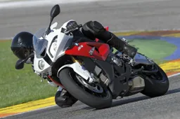 BMW Motorrad, vendite record nel 2011