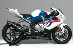 BMW correrà nell'IDM Superbike con tre S1000RR