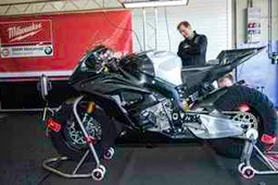 SBK, la BMW ripropone il forcellone super-special