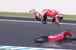 Supersport Phillip Island, Prove 1: Bendsneyder prima pole con il botto