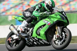 Bol d'Or: verso la notte Kawasaki SRC resiste al comando, rimonta Suzuki SERT