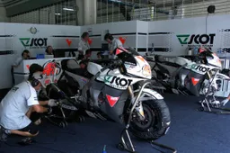 MotoGP: il team Scot abbandona, De Angelis a piedi