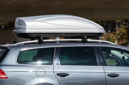 Come scegliere il box da tetto auto: guida completa