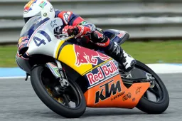 Red Bull Rookies Cup Estoril Gara 1: vittoria di Binder, Baldassarri sul podio