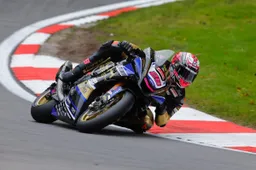 Bradley Ray fa il vuoto nel British Superbike a Brands Hatch
