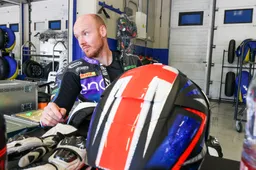 MotoE: Bradley Smith salta Jerez, al suo posto c'è Lukas Tulovic