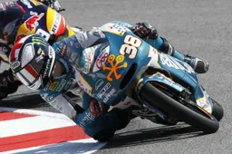 125cc Misano Qualifiche: Smith batte Marquez per la pole