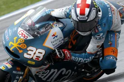 125cc Phillip Island Prove Libere 1: Smith sotto la pioggia