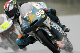 125cc Estoril Prove Libere 3: Smith velocissimo sul bagnato