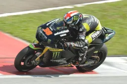 MotoGP: Bradley Smith convince al secondo test con la M1