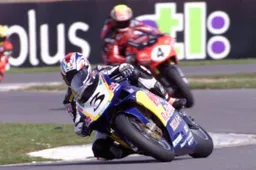 BSB 25: 2001, John Reynolds vs Steve Hislop per il titolo