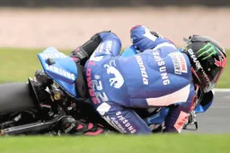BSB Oulton Park Qualifiche: pole con caduta per Alex Lowes