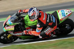 Supersport: Parkes e Salom piloti Kawasaki Provec nel 2011