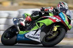 Supersport: Broc Parkes con la Kawasaki dal Nurburgring