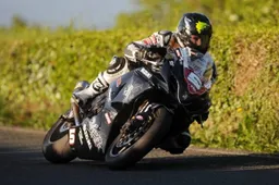 Tourist Trophy: nel 2010 grandi celebrazioni per i 50 anni Suzuki