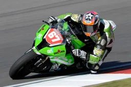 Superstock 1000: Staring e Guarnoni con il Team Pedercini