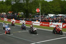 BSB Oulton Park questa sera su Sky Sport MotoGP HD