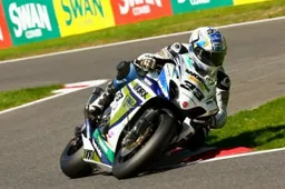 BSB Cadwell Park Qualifiche: terza pole di fila per Tommy Hill