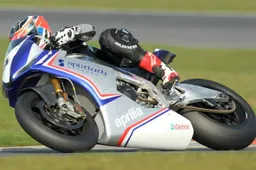 BSB: primo test per le Aprilia RSV4 di Splitlath Redmond