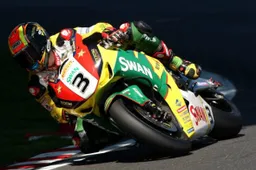 BSB: Stuart Easton, giornataccia a Cadwell Park