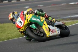 BSB: Stuart Easton ritorna protagonista e sul podio