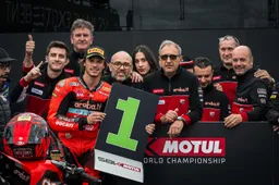 Supersport Donington: settimo sigillo di Nicolò Bulega