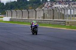 MotoGP, Cal Crutchlow spiega: "Ecco cosa manca alla Yamaha"