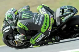 MotoGP: ufficiale, Crutchlow e Smith con Tech 3 nel 2013