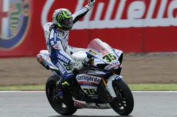 Superbike Silverstone Gara 2: doppietta per Cal Crutchlow