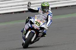 Superbike Silverstone Gara 1: Crutchlow finalmente al successo