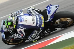 Supersport Donington Prove Libere 2: mostruoso Cal Crutchlow