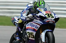 Superbike Silverstone Superpole: stupenda pole per Crutchlow