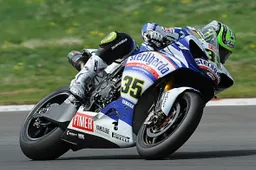 Superbike: impressionante record di pole per Cal Crutchlow