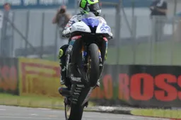 Supersport: Cal Crutchlow "La mia Yamaha R6 è fantastica"