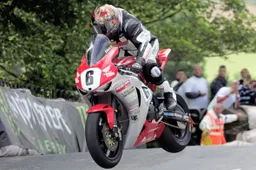 Tourist Trophy: nuovo infortunio per Cameron Donald