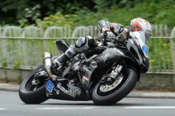 Tourist Trophy: Cameron Donald torna al Wilson Craig Racing