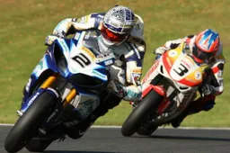 BSB Oulton Park Gara 2: Camier vince, ma che sofferenza