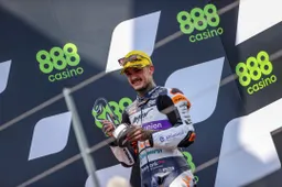 Moto2: Aron Canet, l'emozione del primo podio in classe intermedia