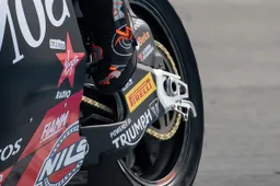 Moto2, soddisfazione Pirelli: promossa la  gomma Superbike