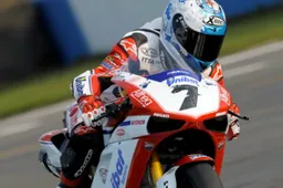 Superbike: Carlos Checa "Fantastico vincere a Donington"