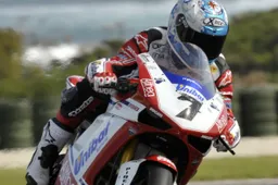 Superbike: conclusi i test a Phillip Island, Checa dominatore