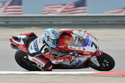 Superbike Miller Gara 1: Checa domina e vince per distacco