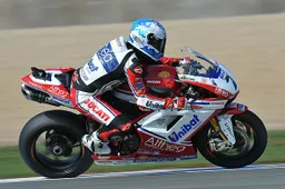 Superbike Donington Prove Libere 2: Checa si riconferma